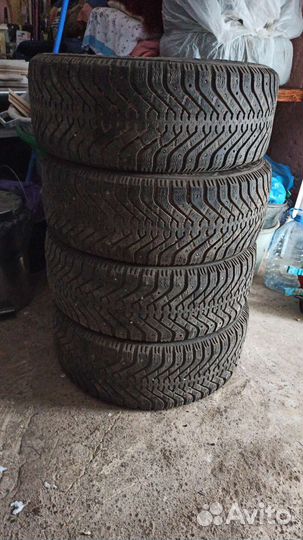 Bridgestone B250 2.25/4.5 R16