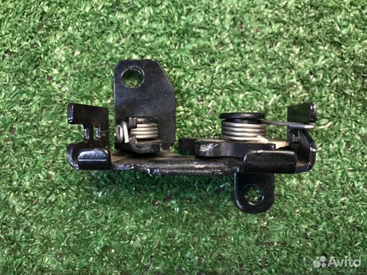 Замок капота Mercedes S-Class W217 S-klasse coupe