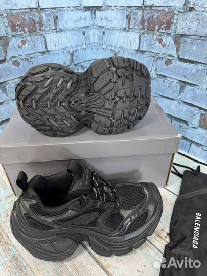 Balenciaga 10xl black