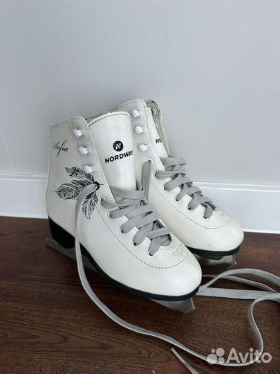 Коньки фигурные