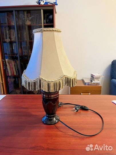 Лампа настольная