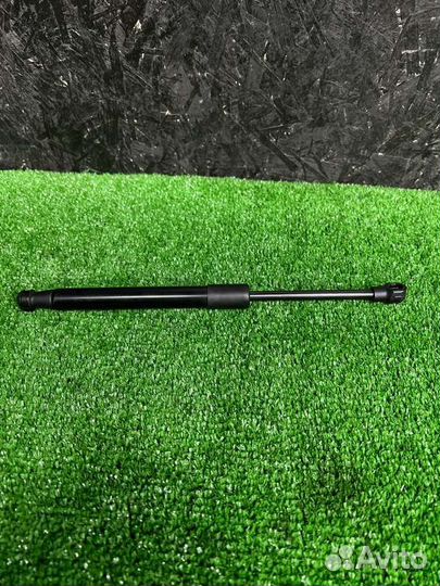 Амортизатор капота передний Bmw X5 E53