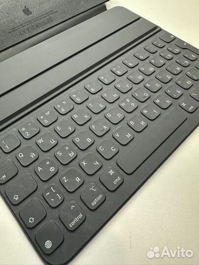 Apple SMART keyboard folio 11