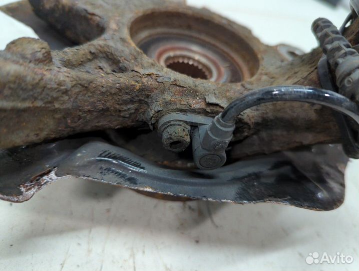 Ступица (кулак, цапфа) правая передняя Fiat 500L, 2013