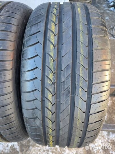 Goodyear EfficientGrip 255/45 R20 и 285/40 R20 104Y