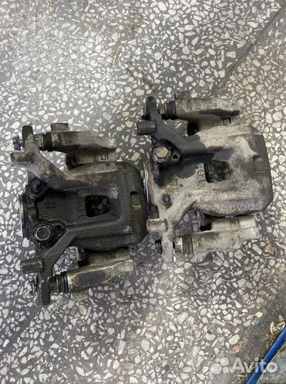 Суппорт задний camry 70