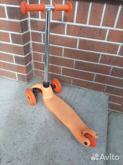 Самокат детский трехколесный