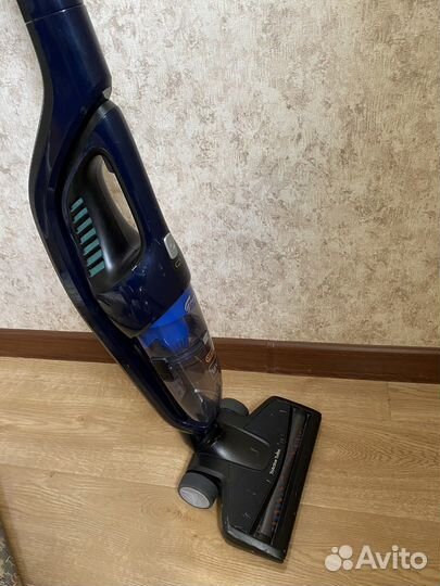 Вертикальный пылесос