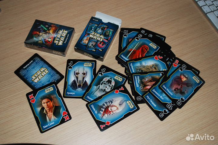 Карты игральные Star Wars и Marvel / DC