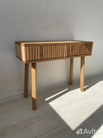 Консоль из массива с реечными фасами