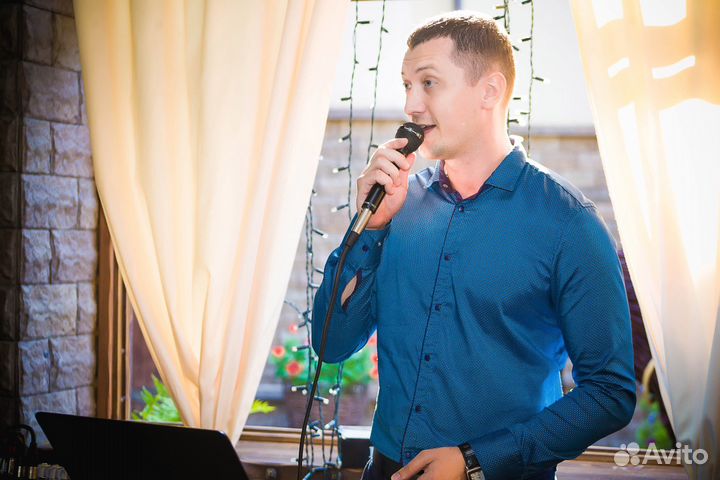 Музыкант Виталий Каретко