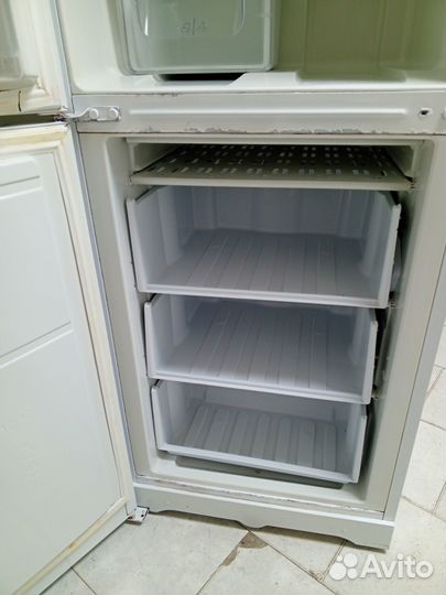 Холодильник hotpoint ariston