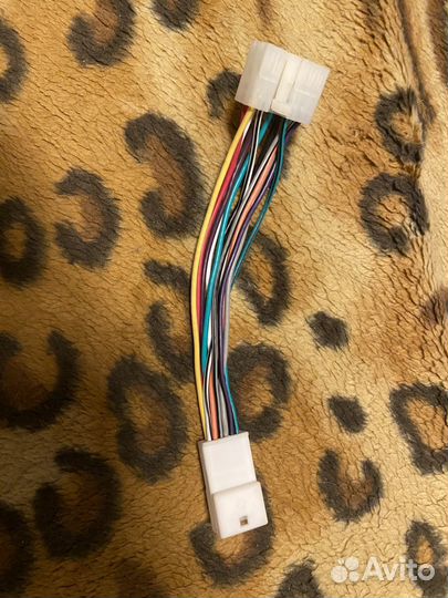 Провод адаптер Yatour VW8 Toyota