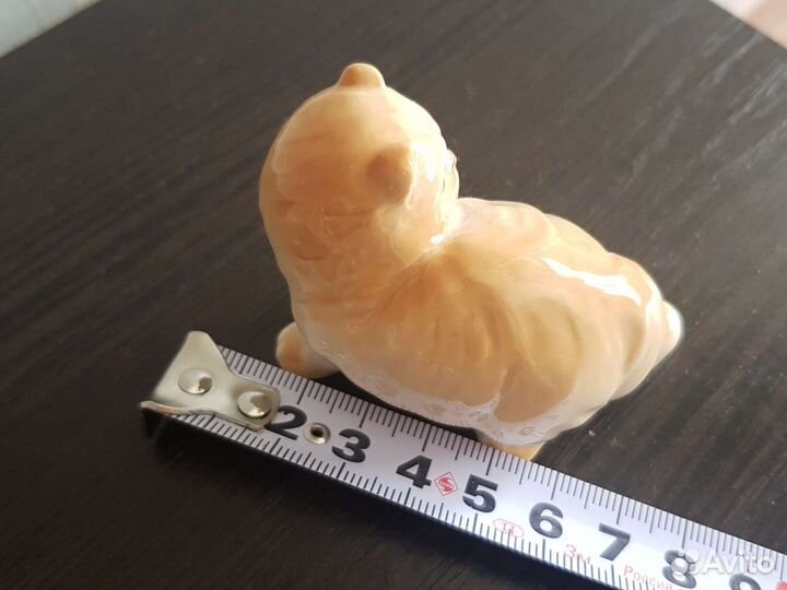 Фарфоровые статуэтки кот