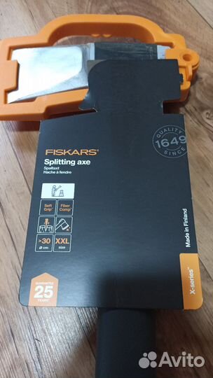 Топор-колун fiskars X27-XXL