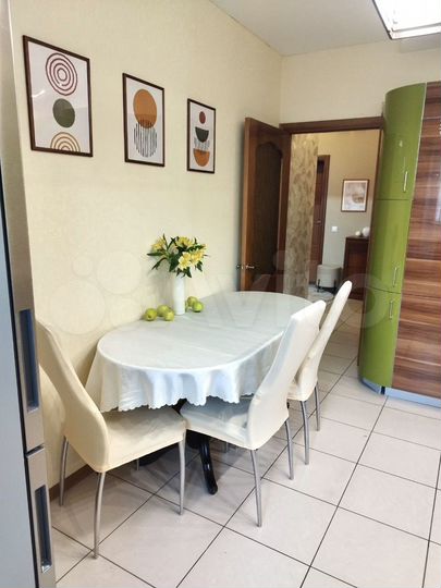 2-к. квартира, 70 м², 8/10 эт.