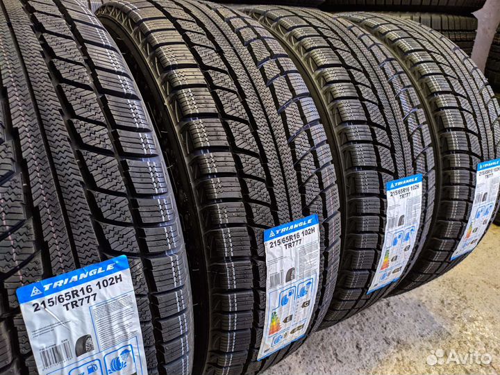 Triangle TR777 215/65 R16 103H