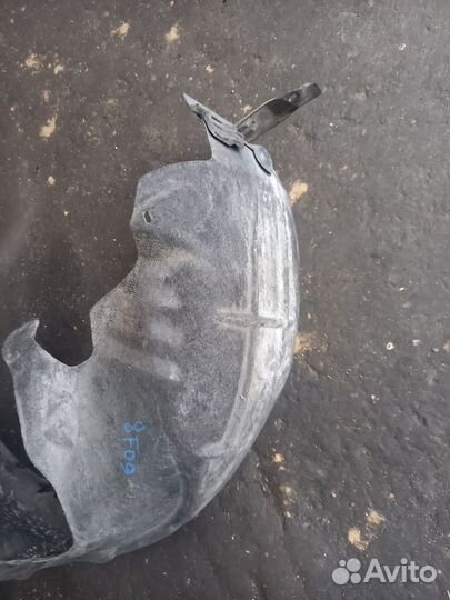 Локер (подкрылок) задний правый Skoda Octavia A5