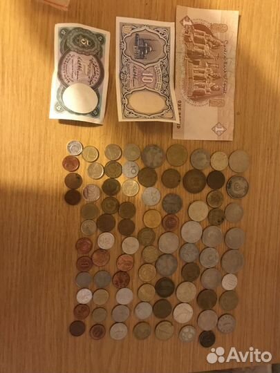 Монеты и купюры