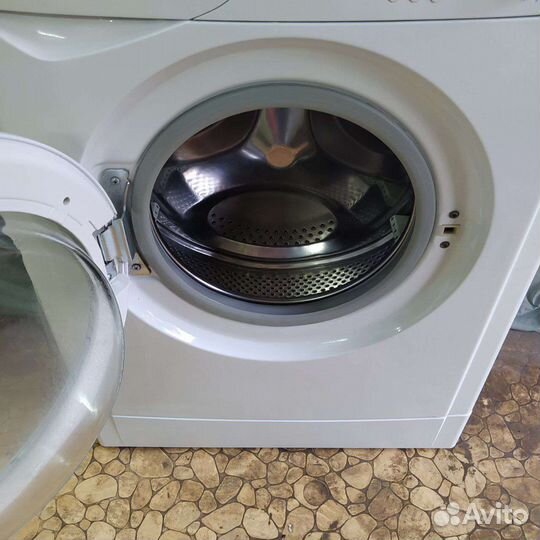 Стиральная машина Indesit Wiue10