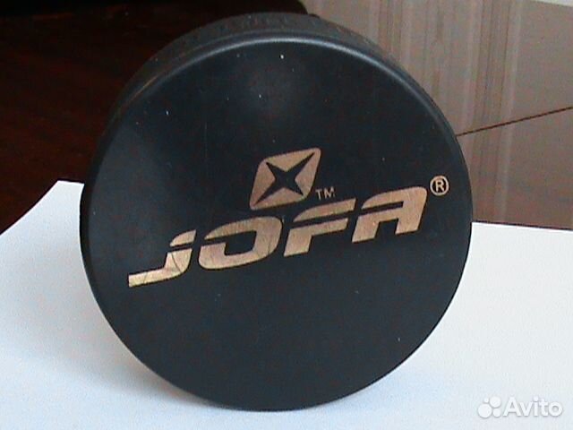 Шайба хоккейная новая