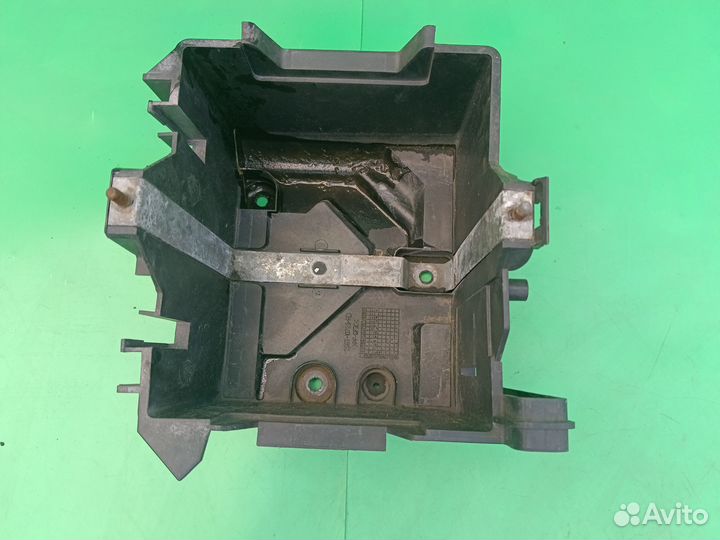 Кожух аккумулятора для Ford Fusion