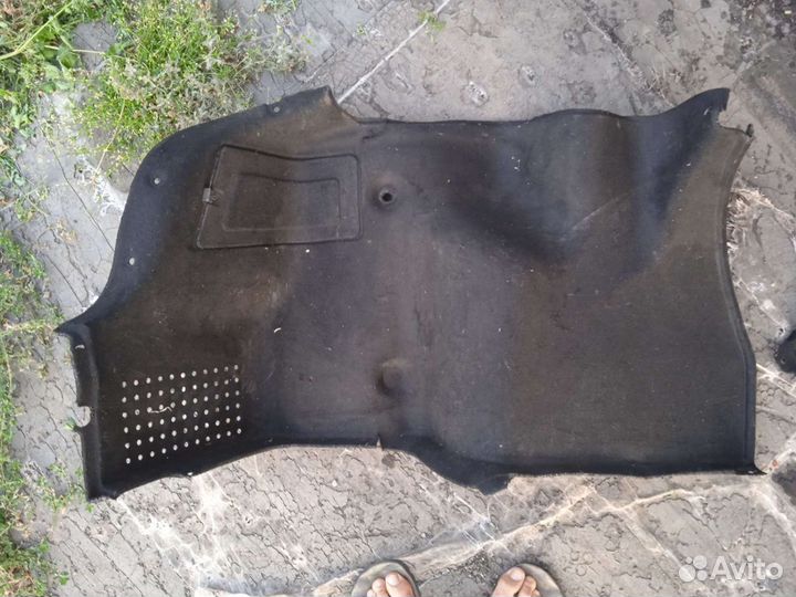 Продам ковер и обшивку багажника от Киа Рио