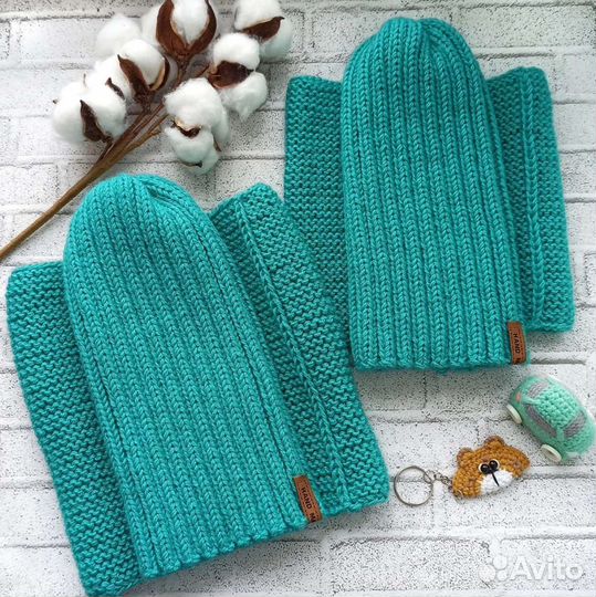 Вязаный комплект : шапка и снуд