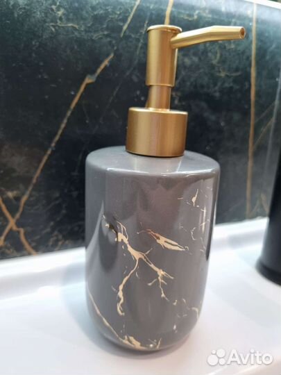 Дозатор керамический для жидкого мыла новый
