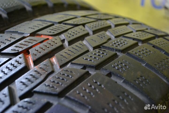 Goodyear Ice Navi 6 215/60 R17