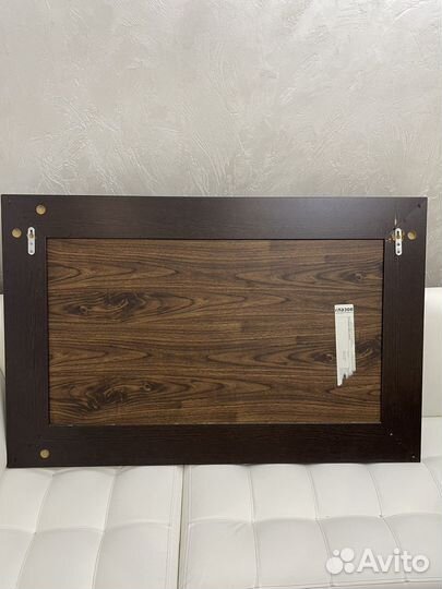 Зеркало настенное в деревянной раме 100х65