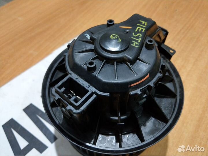 Моторчик печки форд фиеста 6 левый руль 2010 год