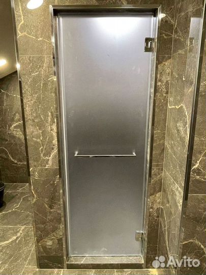 Стеклянная дверь на заказ от 3 дней