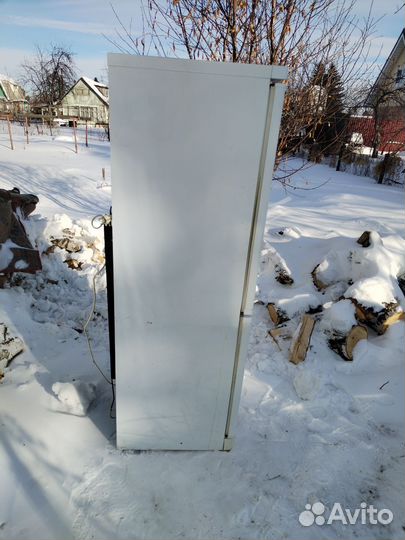 Холодильник indesit