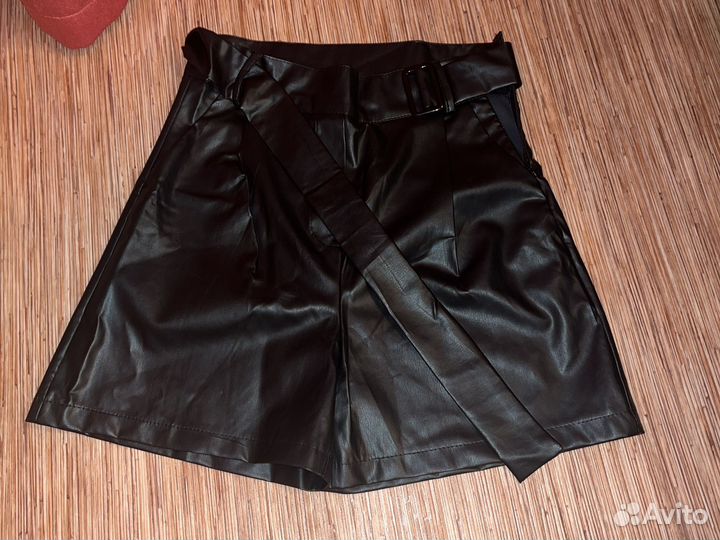 Шорты женские кожаные