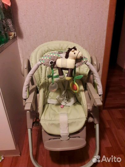 Стульчик для кормления Chicco Polly magic