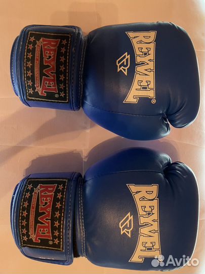 Боксерские перчатки