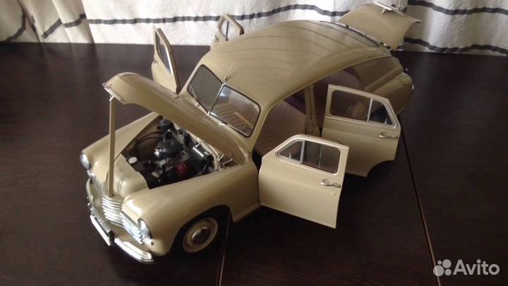 Сборная модель газ М20 Победа 1:8