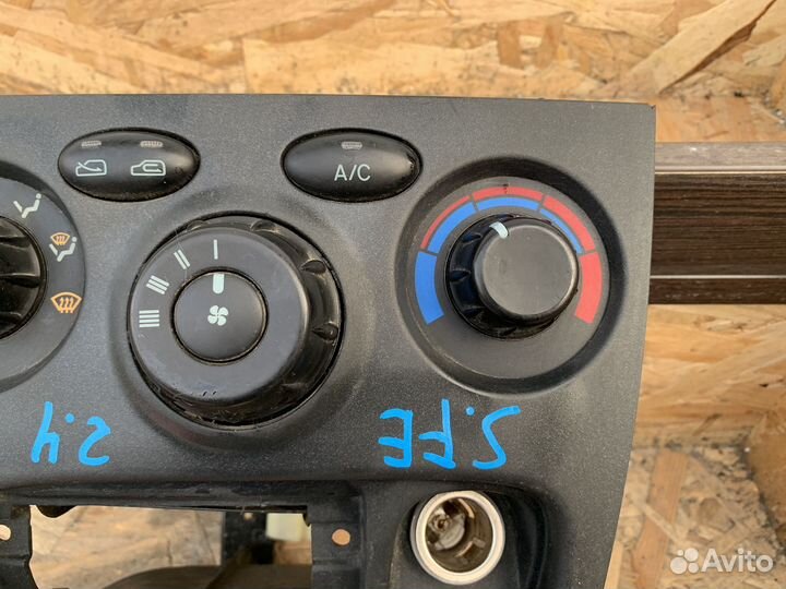 Блок управления отопителем Hyundai Santa Fe