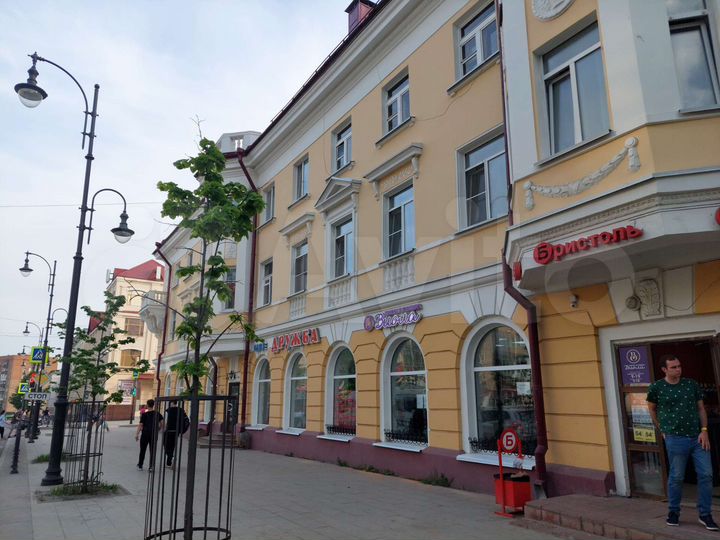 2-к. квартира, 54 м², 1/3 эт.