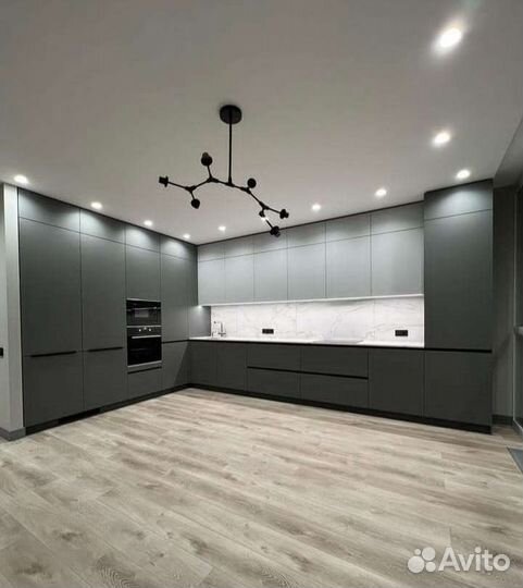 Кухни на заказ любого формата