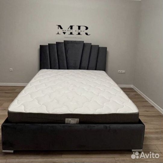Кровать двухспальная