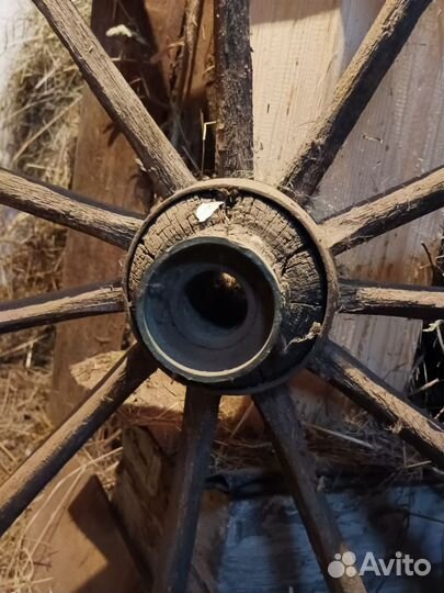 Колесо старинное от кареты