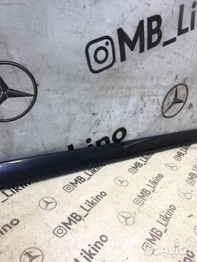 Молдинг двери передний левый Mercedes-Benz Ml W163