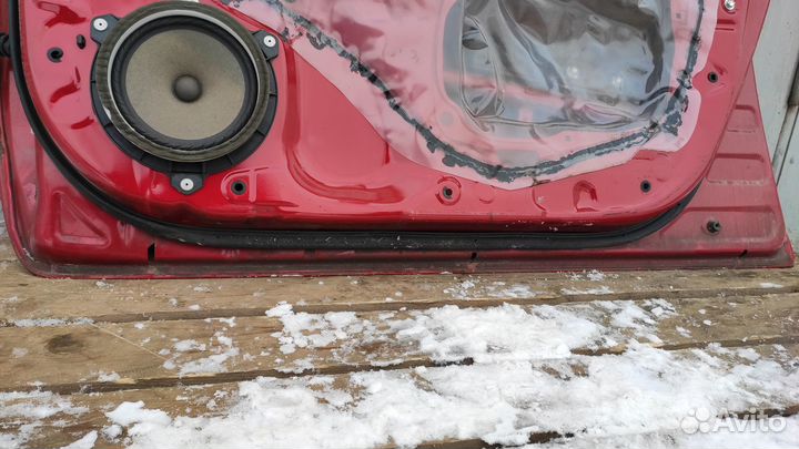 Тайота Корола Передняя правая дверь 150