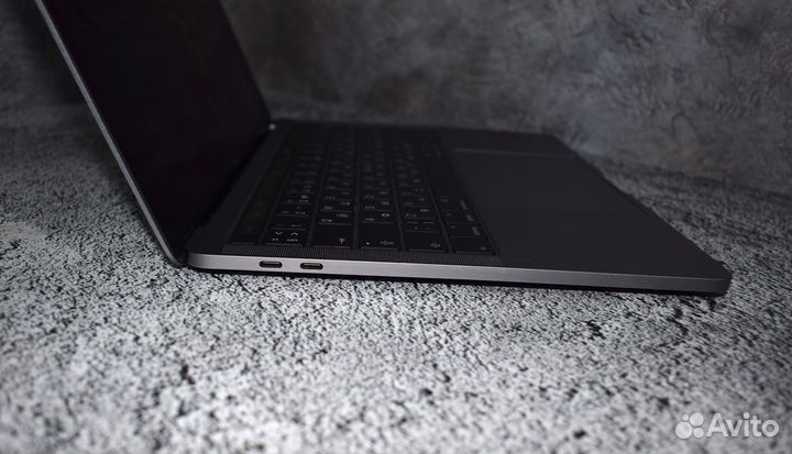 Macbook pro 13 2017 touch bar