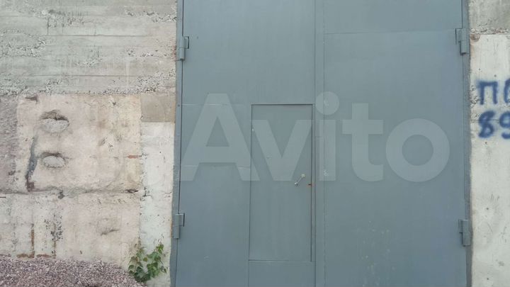 Гараж, > 30 м²