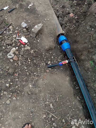 Замена прокладка труб на участках на даче