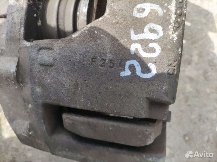 Суппорта тормозные Volvo xc90 336 8252177 8252178