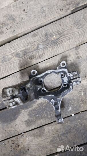 Поворотный кулак Infinity QX50